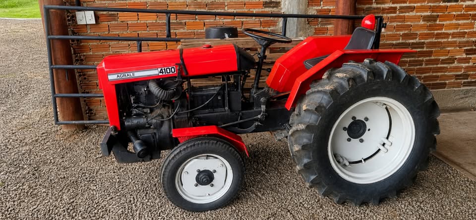 Trator Agrale 4.100